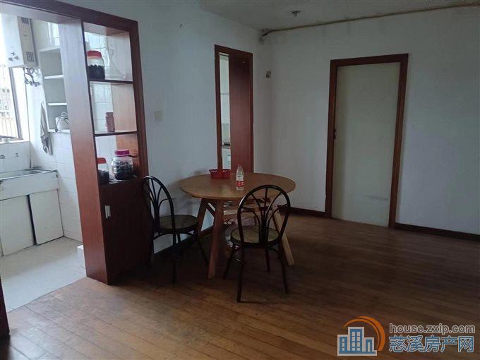 金山东区5楼69平方+架70万直接房源