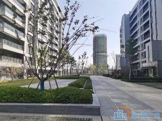 卓越湖樾云著172平+车位直接房源钥匙在