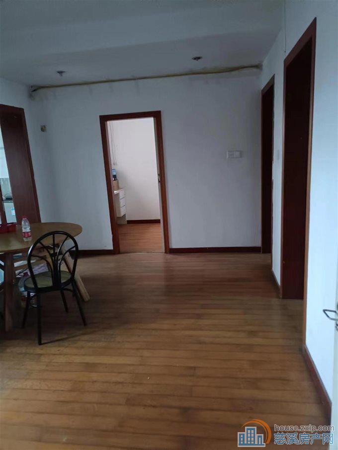 金山东区5楼69平方+架70万直接房源