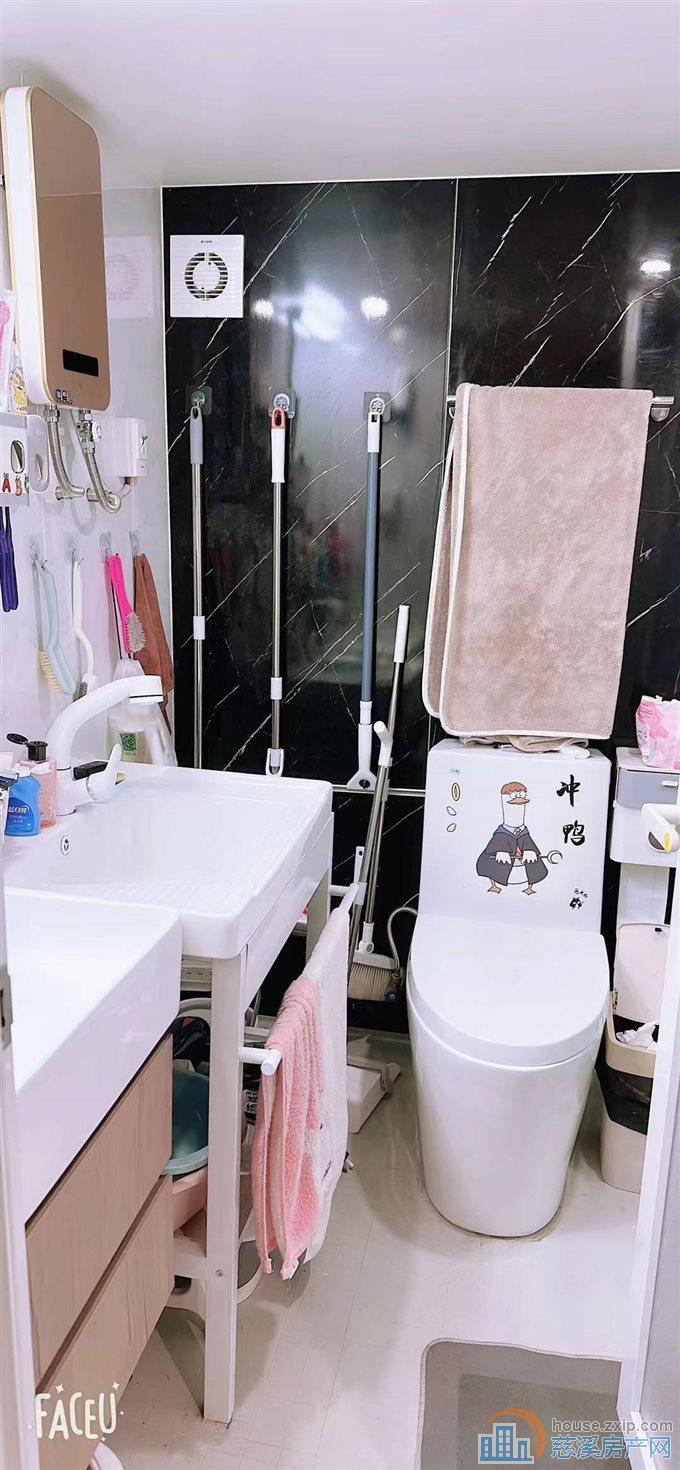 海泊中心47复47精装候房东自住房88万