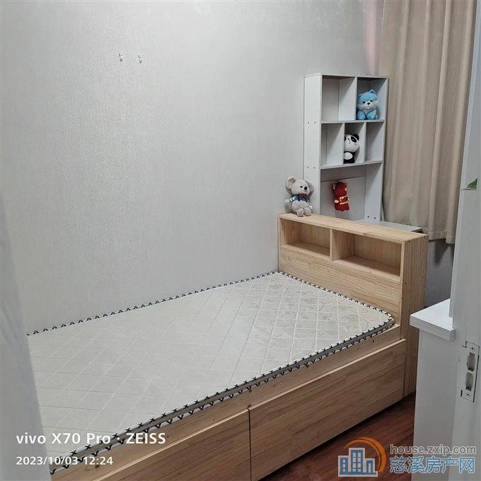 鸣山新村，精装两房，拎包入住，装修保养好