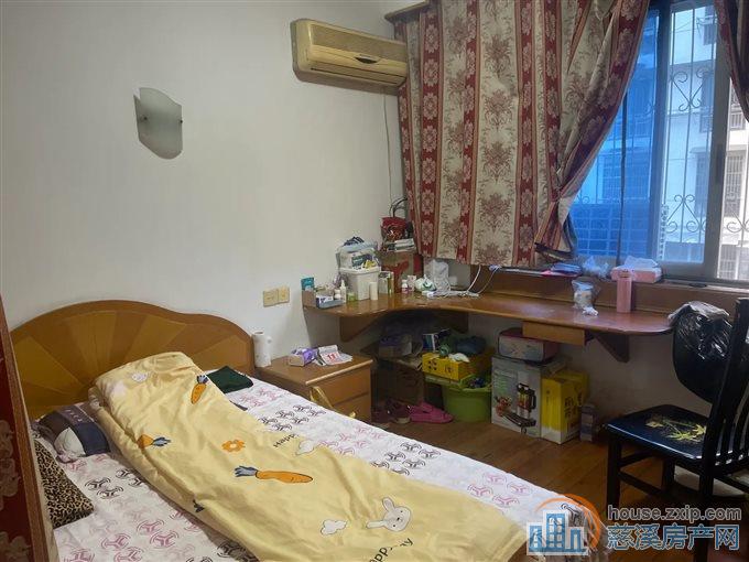 实验公寓 南北通透 可读书 带储物间