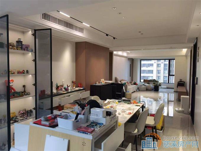 金地鸿悦138平好装修275万直接