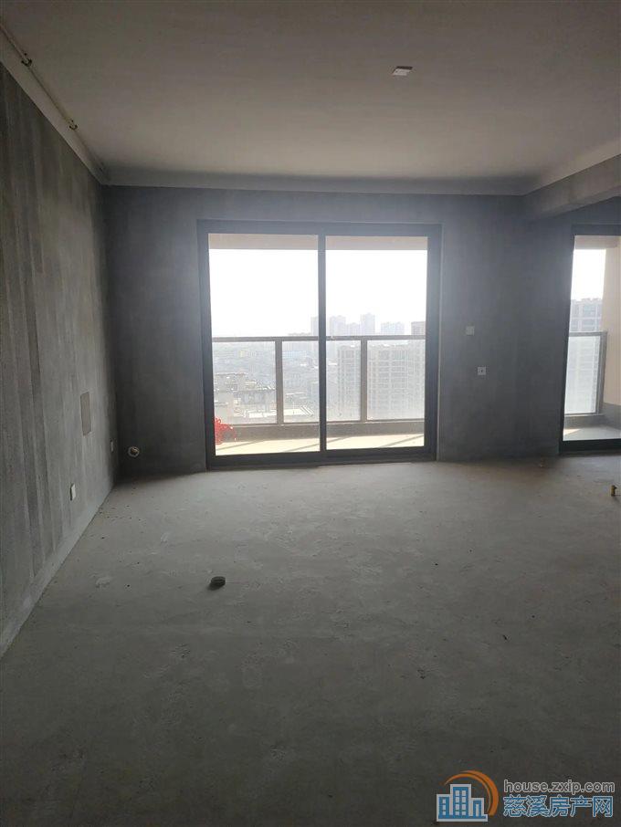 悦华府133平205万双阳台好楼层