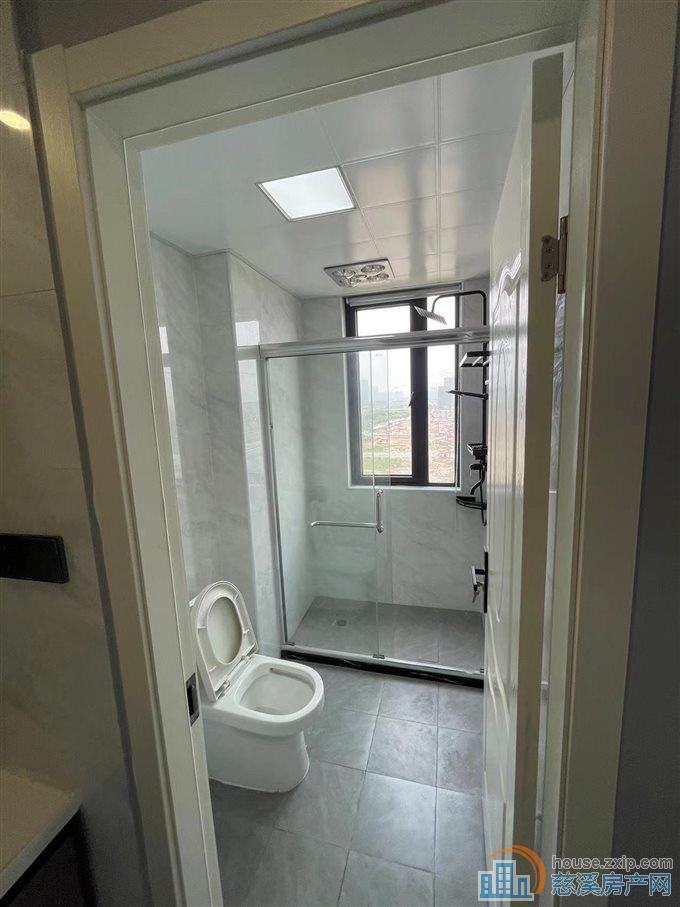 欢乐颂电梯房三室两卫精装直接房源钥匙在