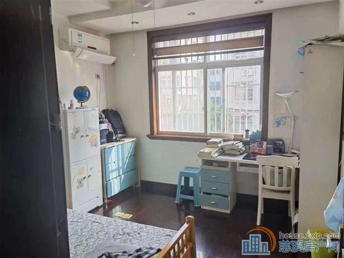 出售：阳明山庄，2楼，148平148万