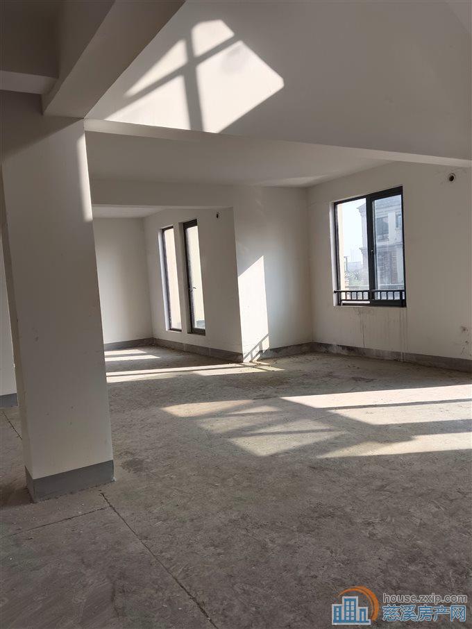 界牌4楼117平方加阁楼60平方直接