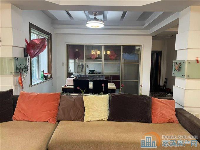 隆兴花园2楼150平精装修182万直接