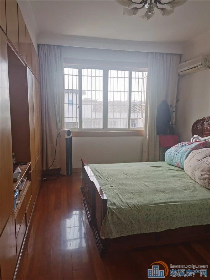 孙塘新村 书包房 带储物间 拎包入住
