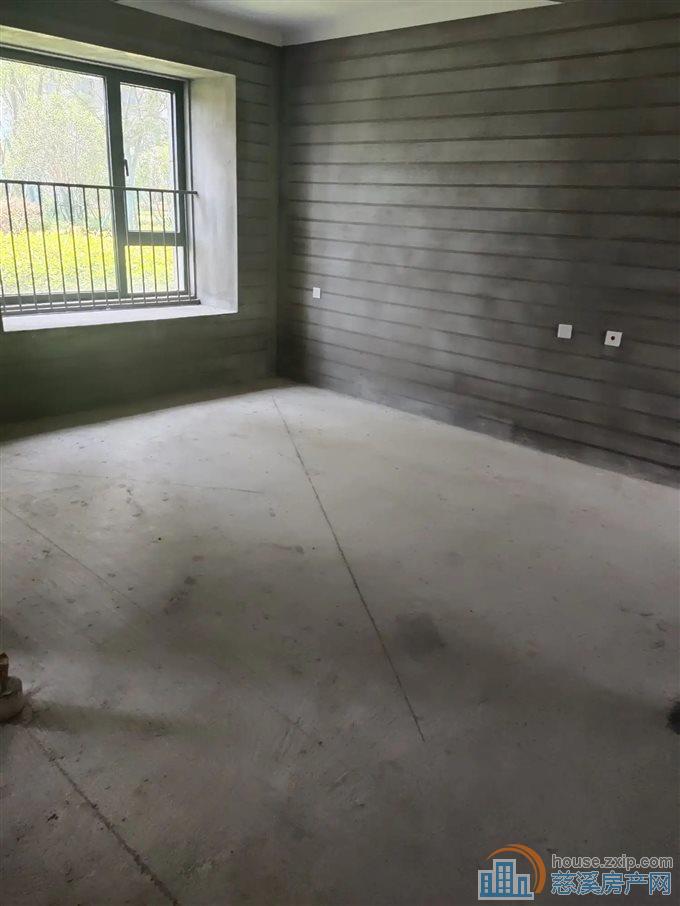 新城河泊蔚里 毛坯137平方175万