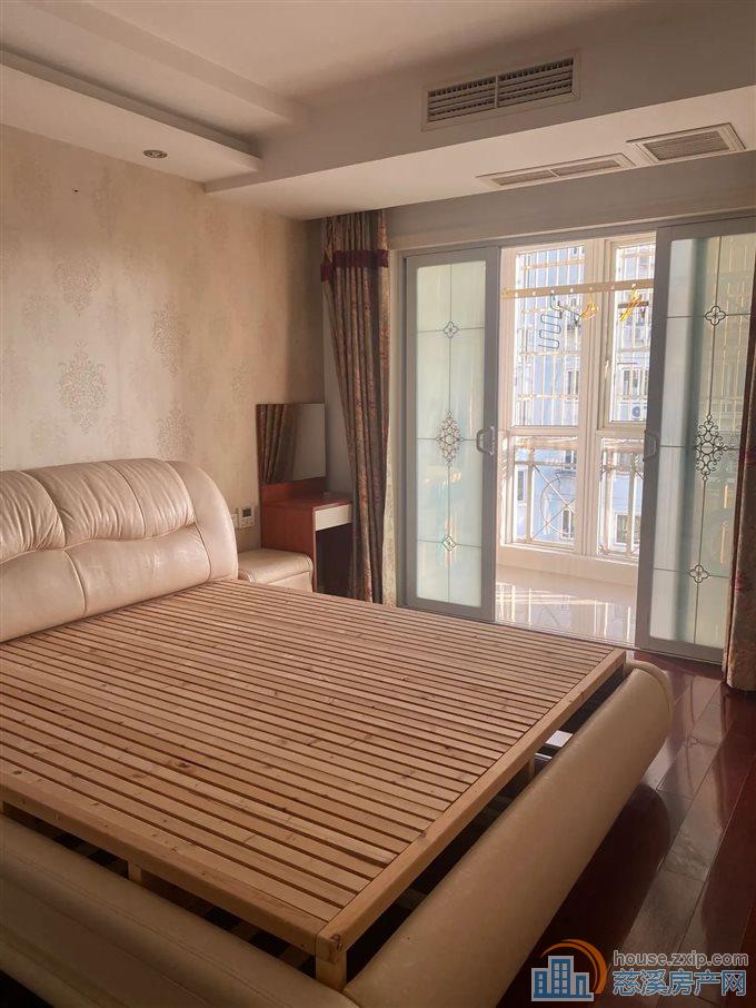 景观花苑 168平 175万带车位