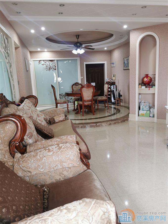 丽都苑电梯房三室二厅两卫精装修3100