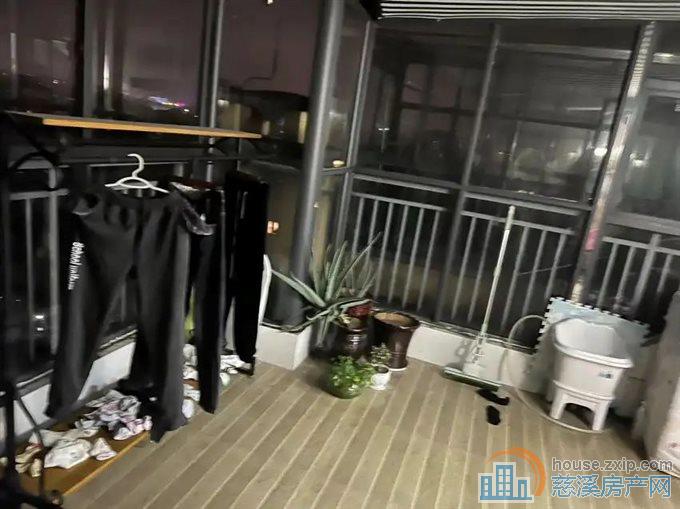 百合家苑  精装修 带大车库 满五唯一