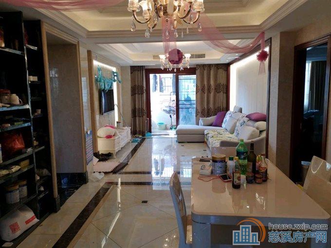 舜韵华庭 精装保养好130.5平90万