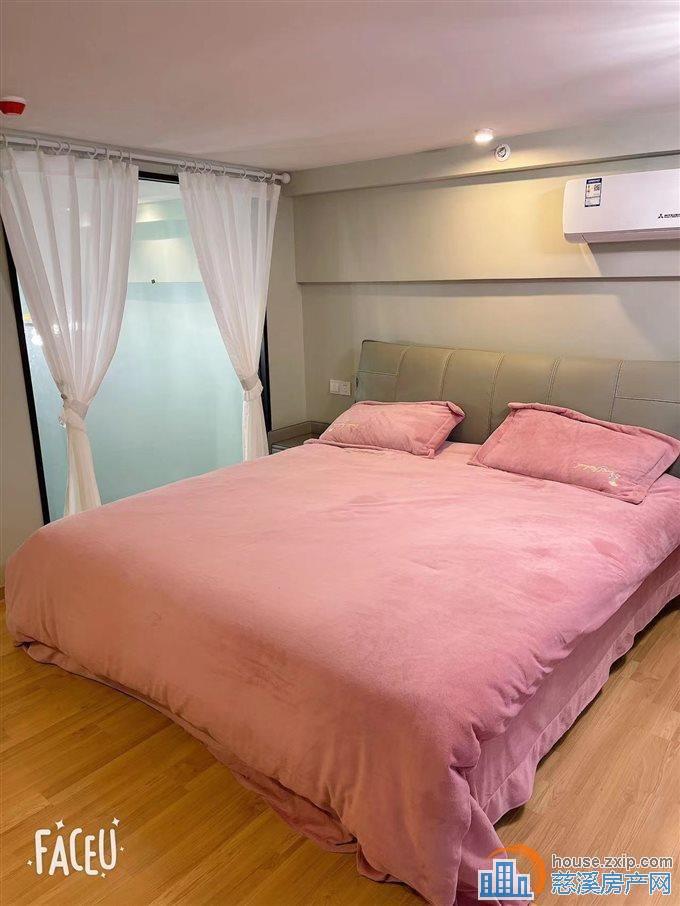 海铂中心 loft公寓 豪装68平72万