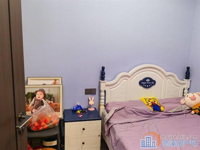 金南小区3楼73平十储藏室豪装直接房源