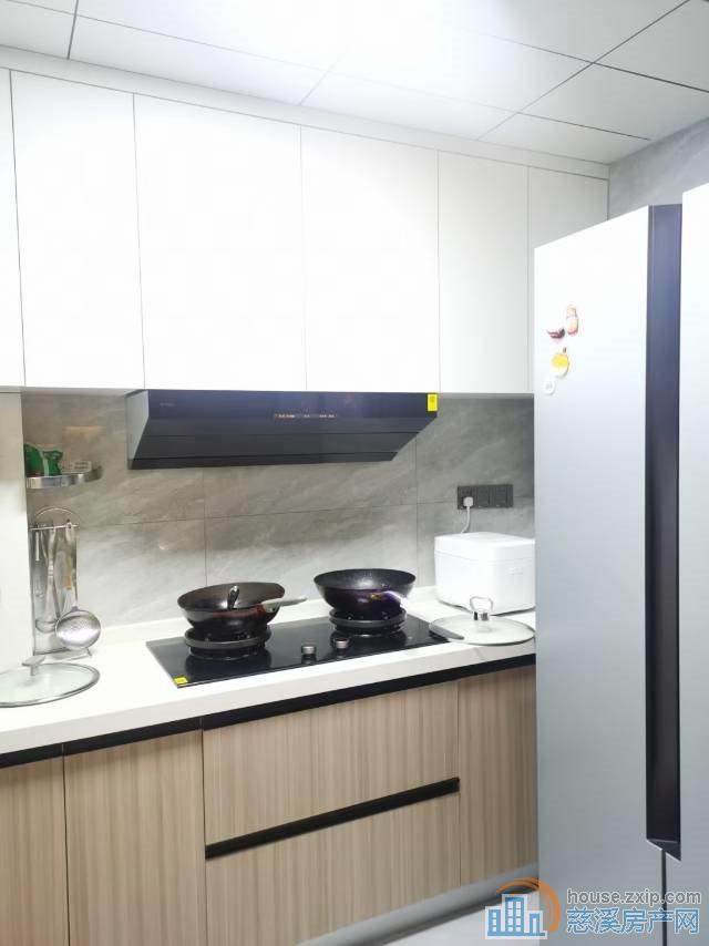 融创江滨之城江景苑三室精装直接房源钥匙在