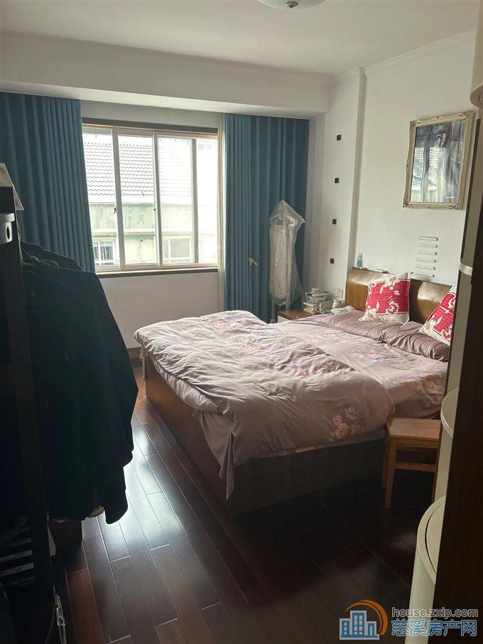华泰苑 带朝南大车库 书包房 精装修