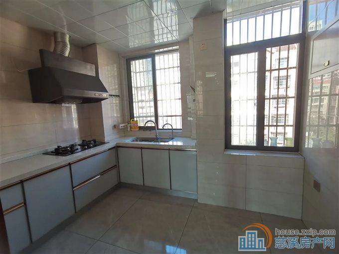 鸣北小区 精装二室 家电齐全 包物业