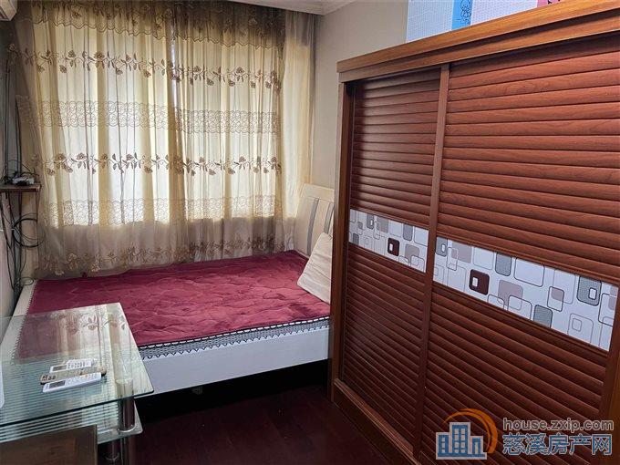 新城中心2楼160平+17平精装直接房源