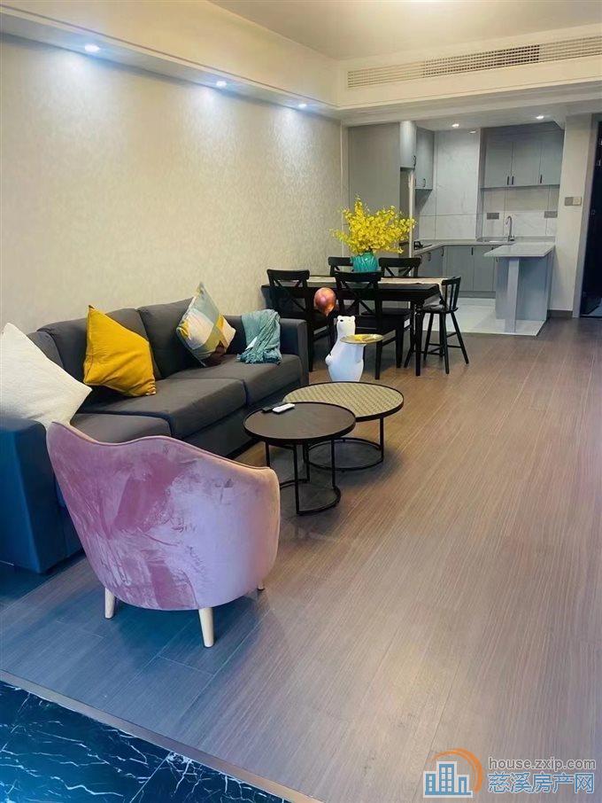 江畔壹号苑全新豪装凤凰楼层2年到