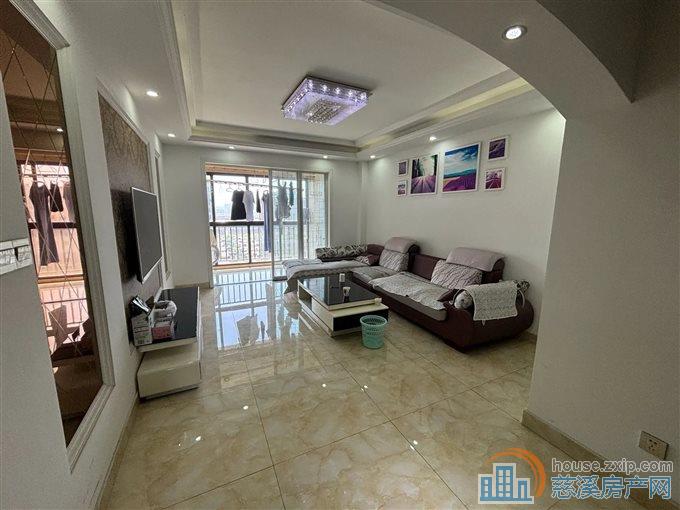 白金湾132平149万凤凰楼层精装修