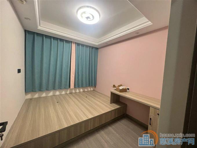 保利俯院江南北区125平185万拎包