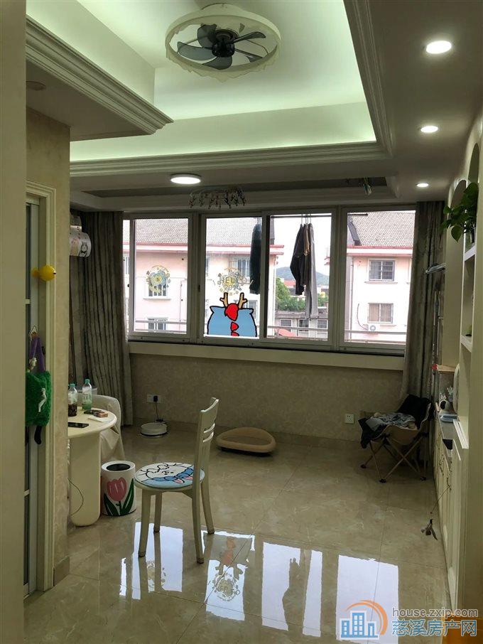 慈百苑67平65万精装修两居室