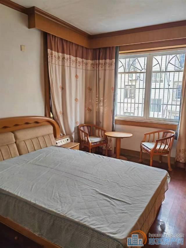 虞波北苑中低楼层132平车库精装159万