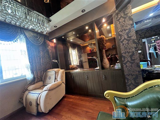 舜韵华庭 精装 96平方56万大车库