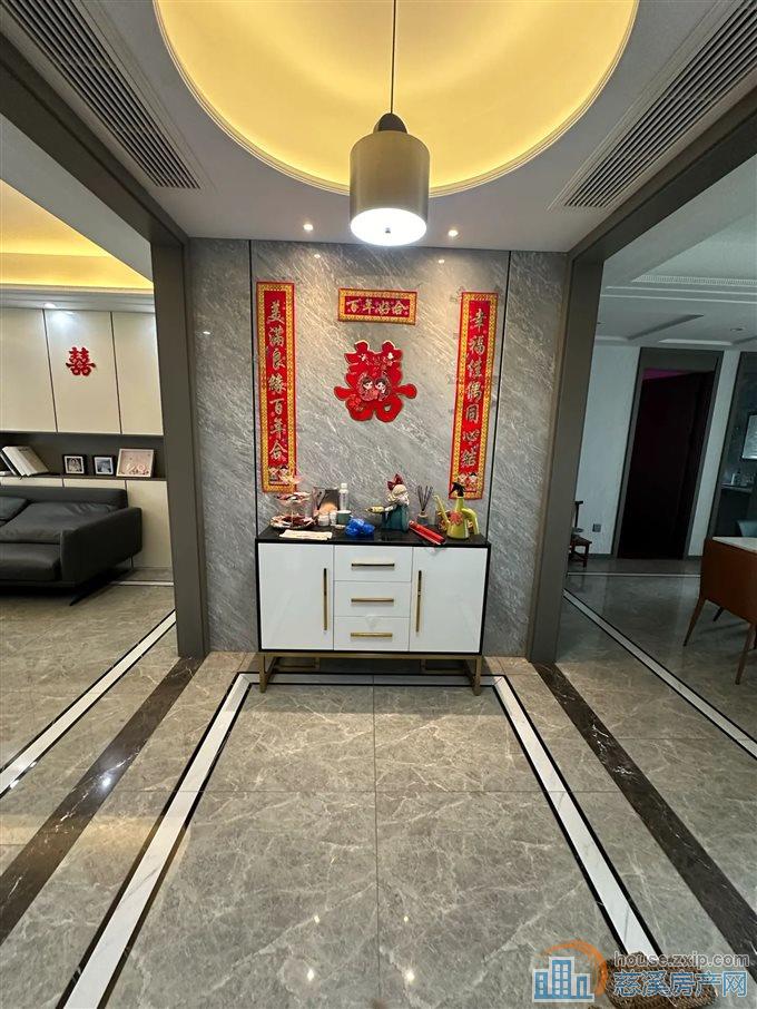 祥生祥园 婚装156平198万位置好