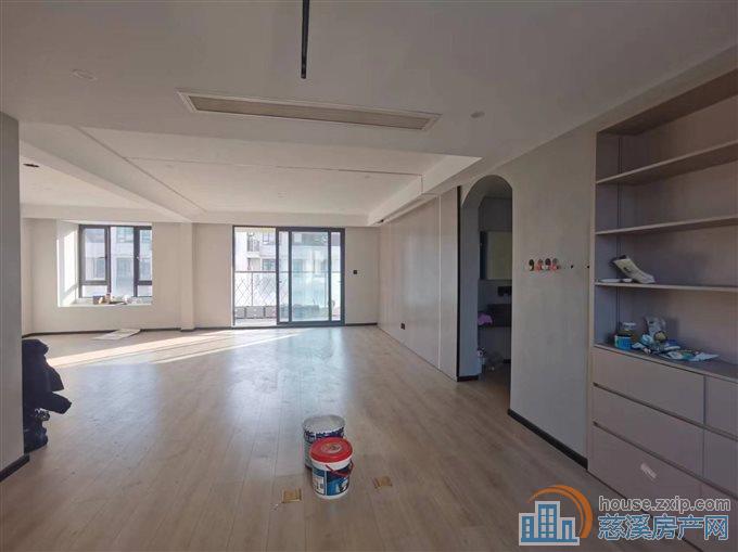 中海湖心半岛洋房两室两厅两卫直接房源