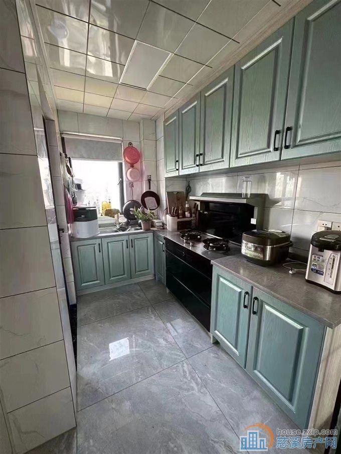 降价急卖翡丽湾全新婚装三间朝南直接房源