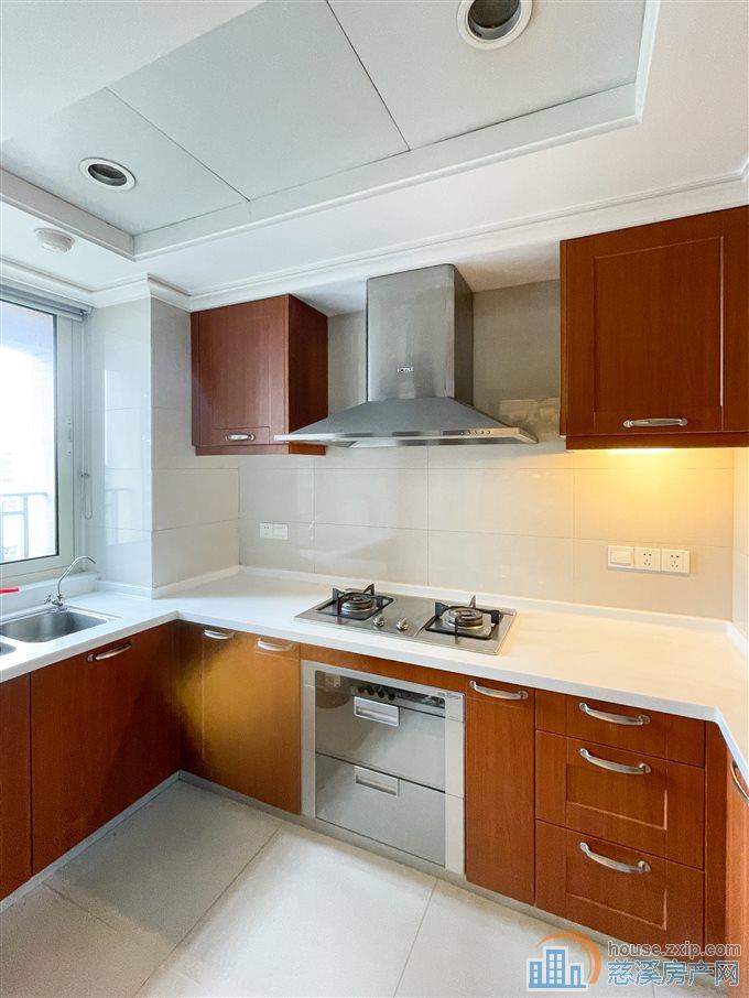 提香公寓143平238万豪装带车位