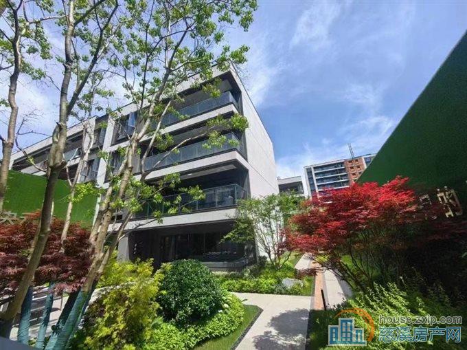 城央云府洋房送车位券30万