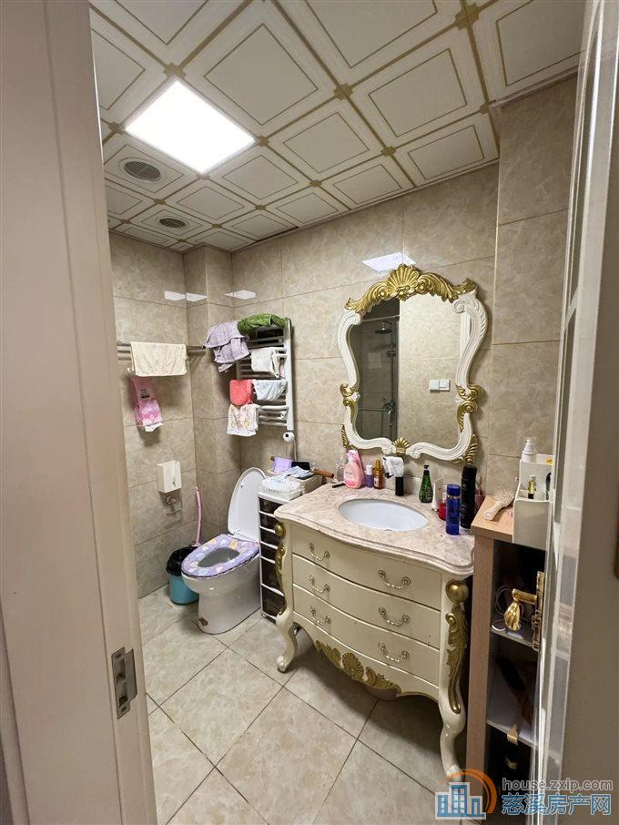 三北公寓精装 满五年唯一 拎包入住