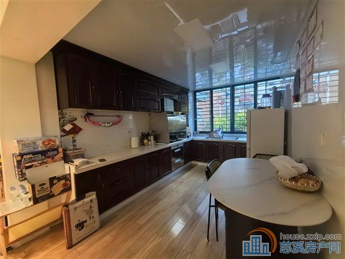 天和家园119平精装修带车位