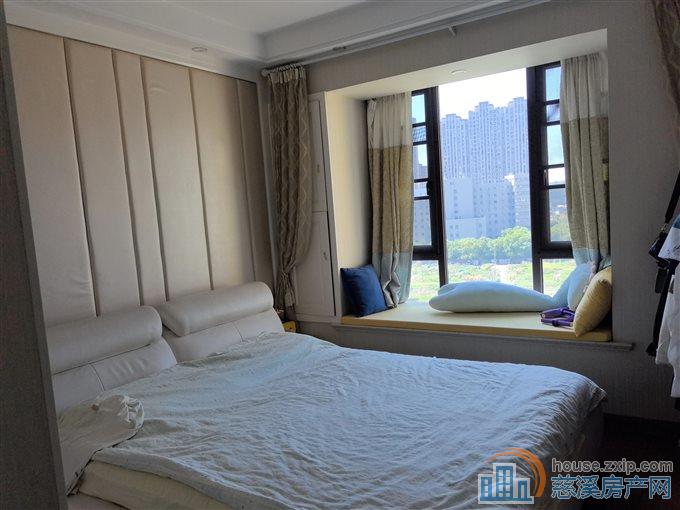 尚源佳苑88平精装115万满两年