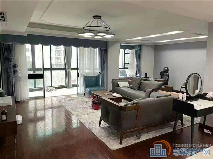 三北名都180平精装带车位268万