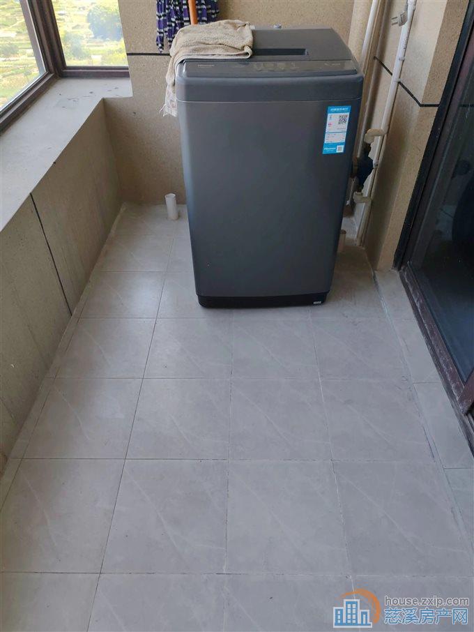 尚源佳苑141平182万带车位黄金楼层