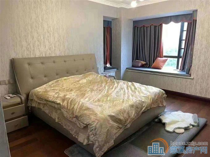 三北名都180平精装带车位268万
