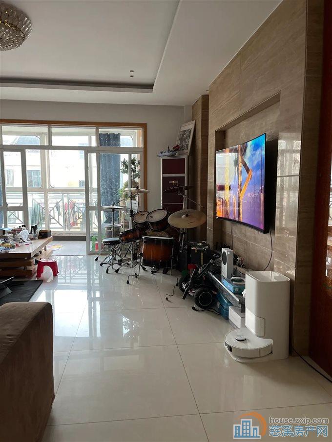 东方明珠170平195万精装修双车位