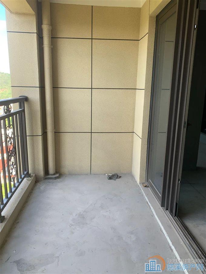 江滨之城  低于同小区同户型26万