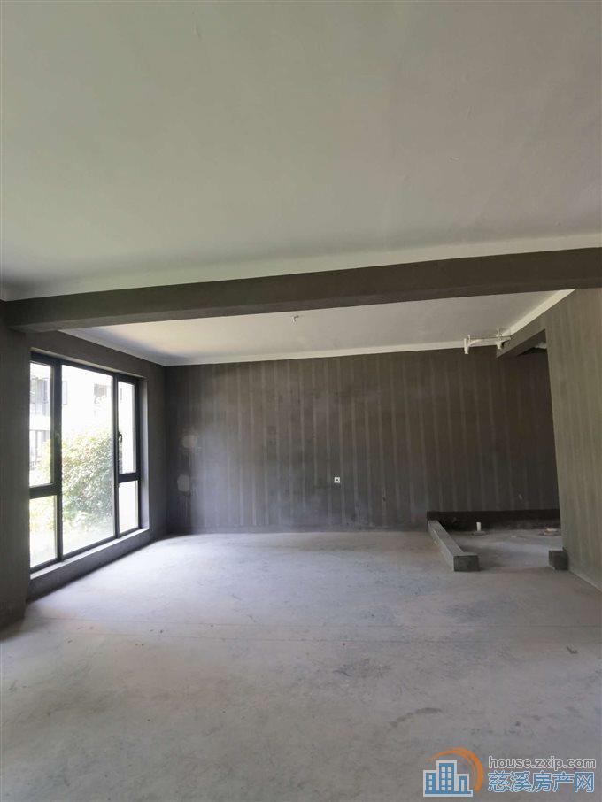 品质小区 溪上旦山府 四间朝南