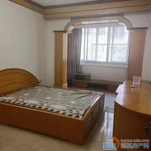 鸣山新村2楼68平米，76万