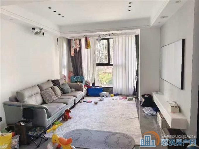 嘉景苑多套92平120平精装送储物间