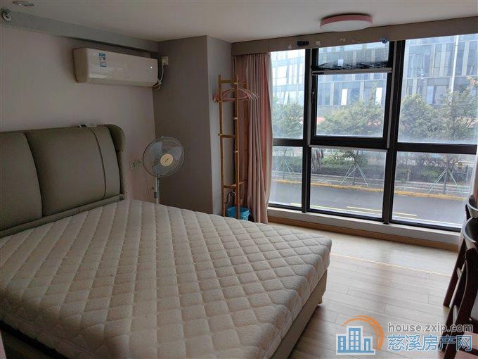 海铂中心65平78万精装复式