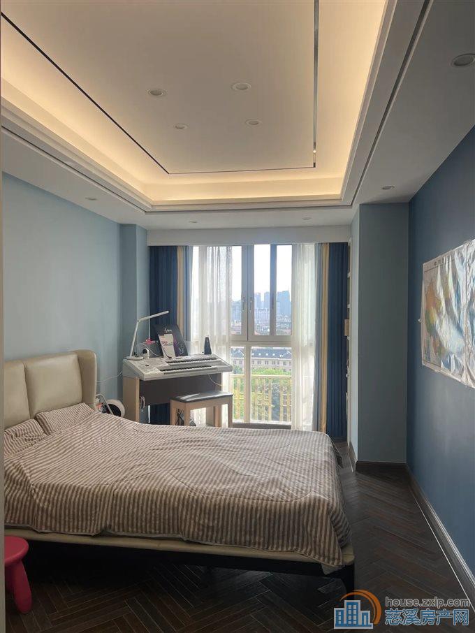 美域花苑 精装 全屋地暖 带车位 实验