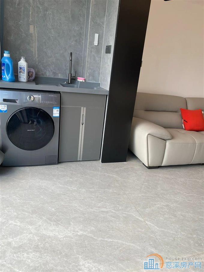 观湖佳苑142平213万楼层好带车位