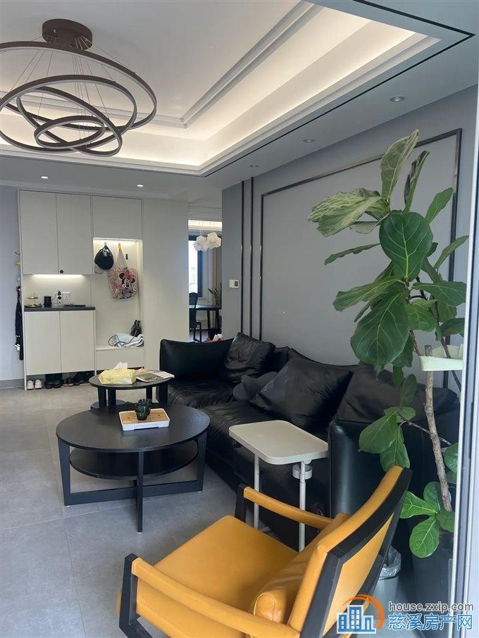 美域花苑 精装 全屋地暖 带车位 实验